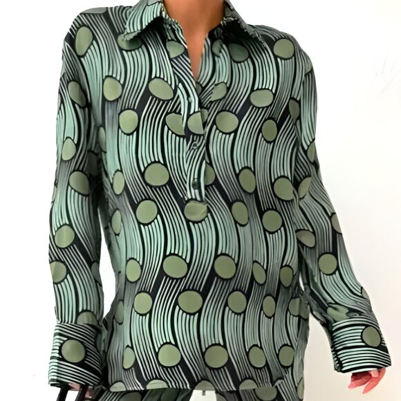 Zara Tops - NWOT Zara Printed Flowing Blouse Green Size Small